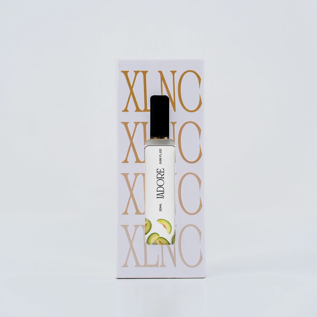 XP119 (Inspired by Di0r J@d0re) Worn by H@ns!ka M0tw@n!